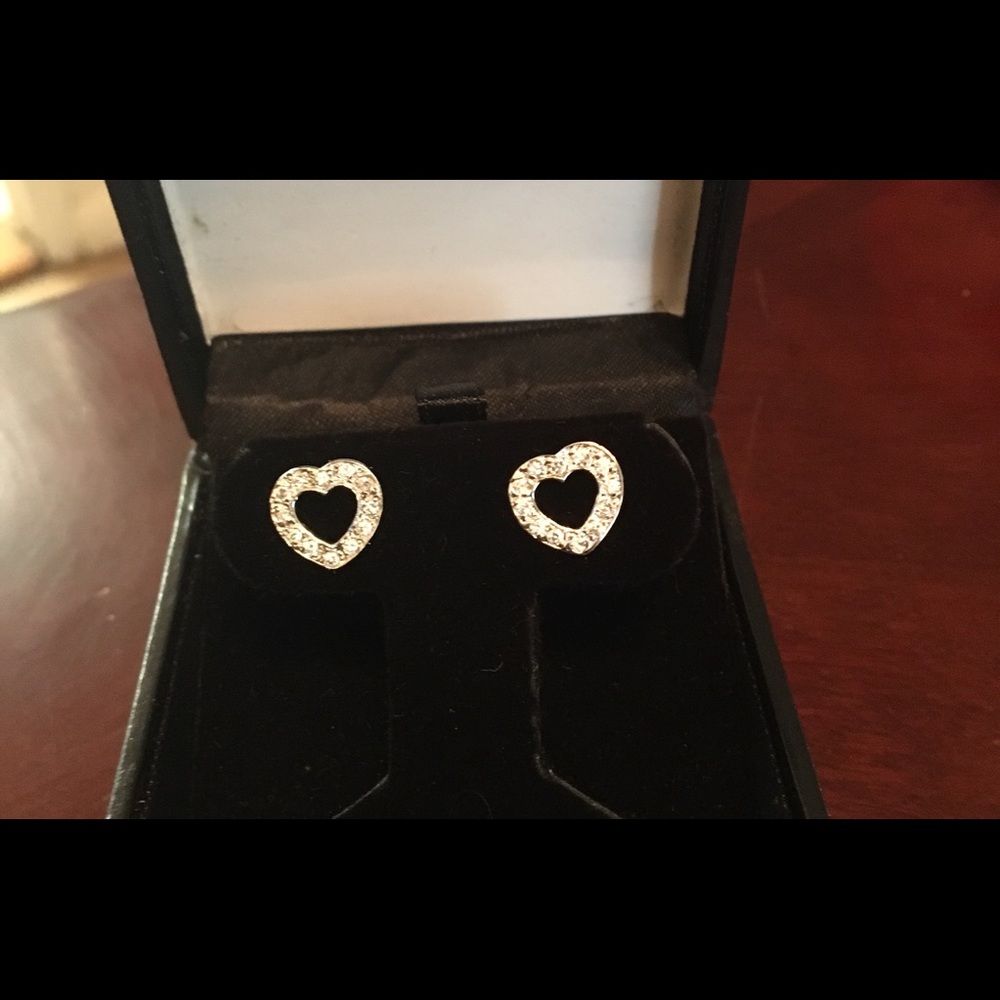 Heart CZ Earrings set in Sterling NWOT Stunning! - Picture 4 of 8